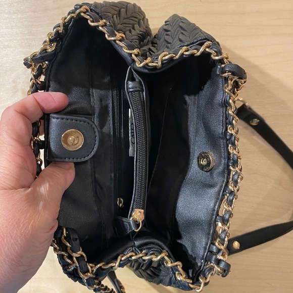 Cato Mini Shoulder Bag (IT) - Picture 7 of 9